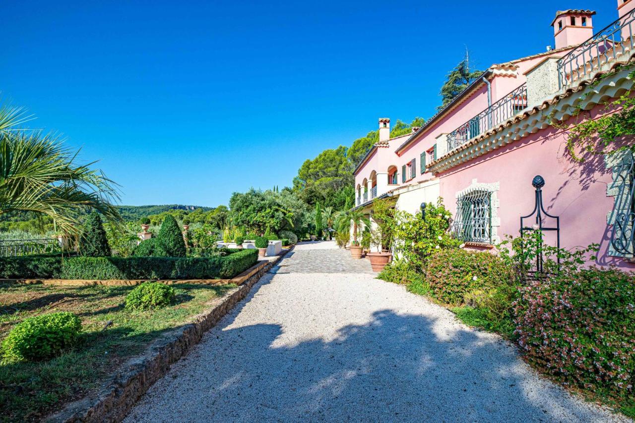 Gites De La Villa Pergola Salernes Buitenkant foto