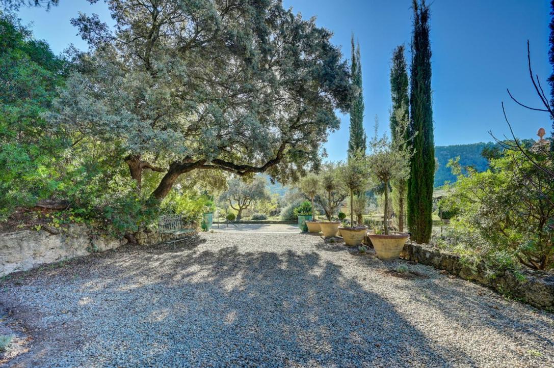 Gites De La Villa Pergola Salernes Buitenkant foto
