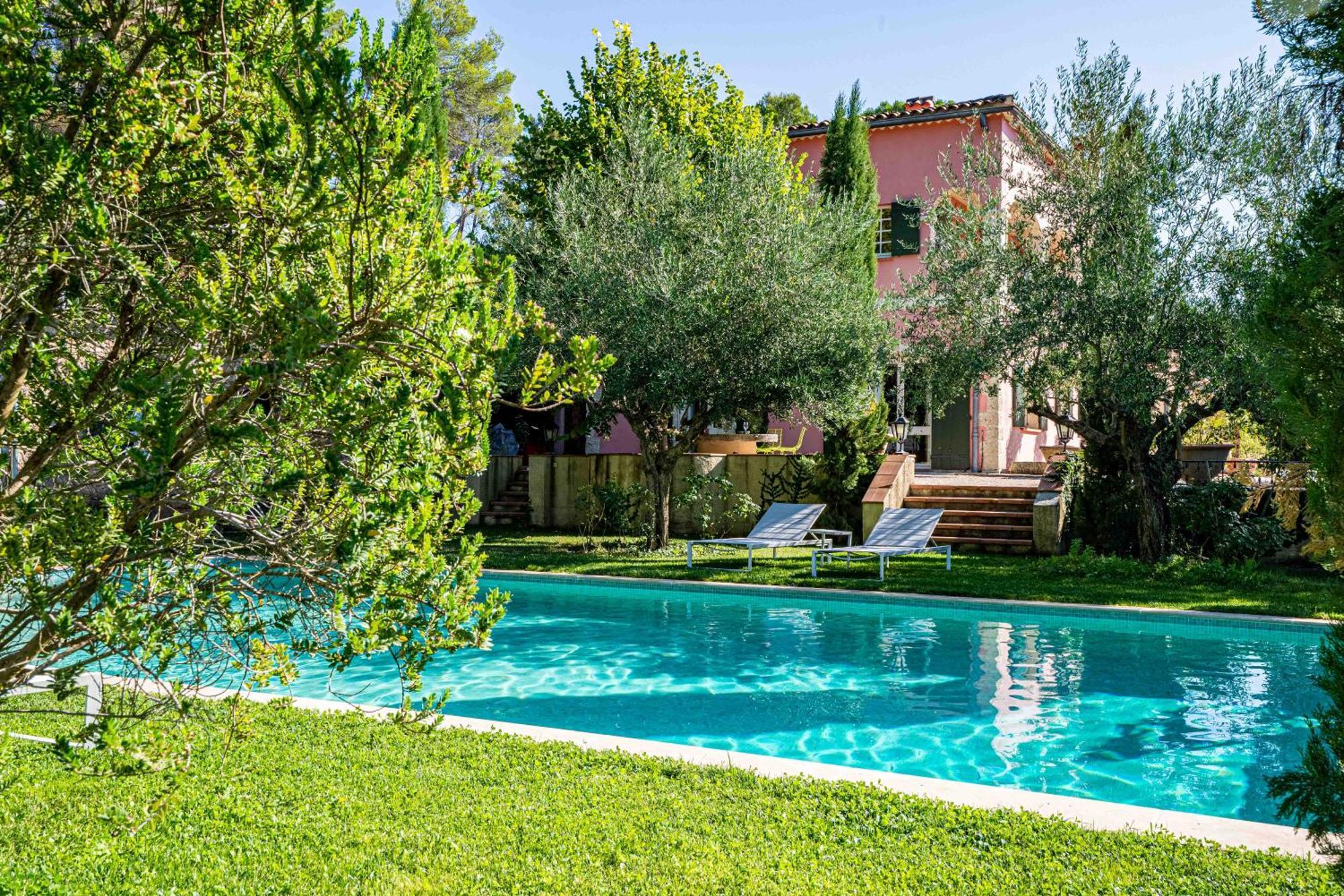 Gites De La Villa Pergola Salernes Buitenkant foto